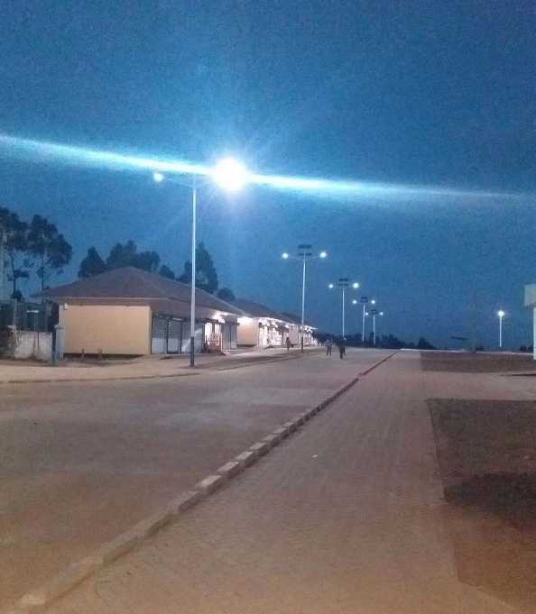 绵竹市非洲科特迪瓦太阳能路灯工程